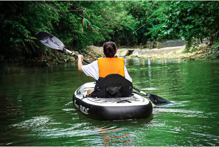 Excursiones en Kayak por la Costa Brava: Secretos entre Acantilados y Aguas Cristalinas